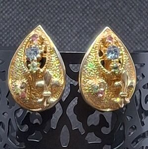 Elegant Vintage Gold Earrings with Multicolor Crystal Accents